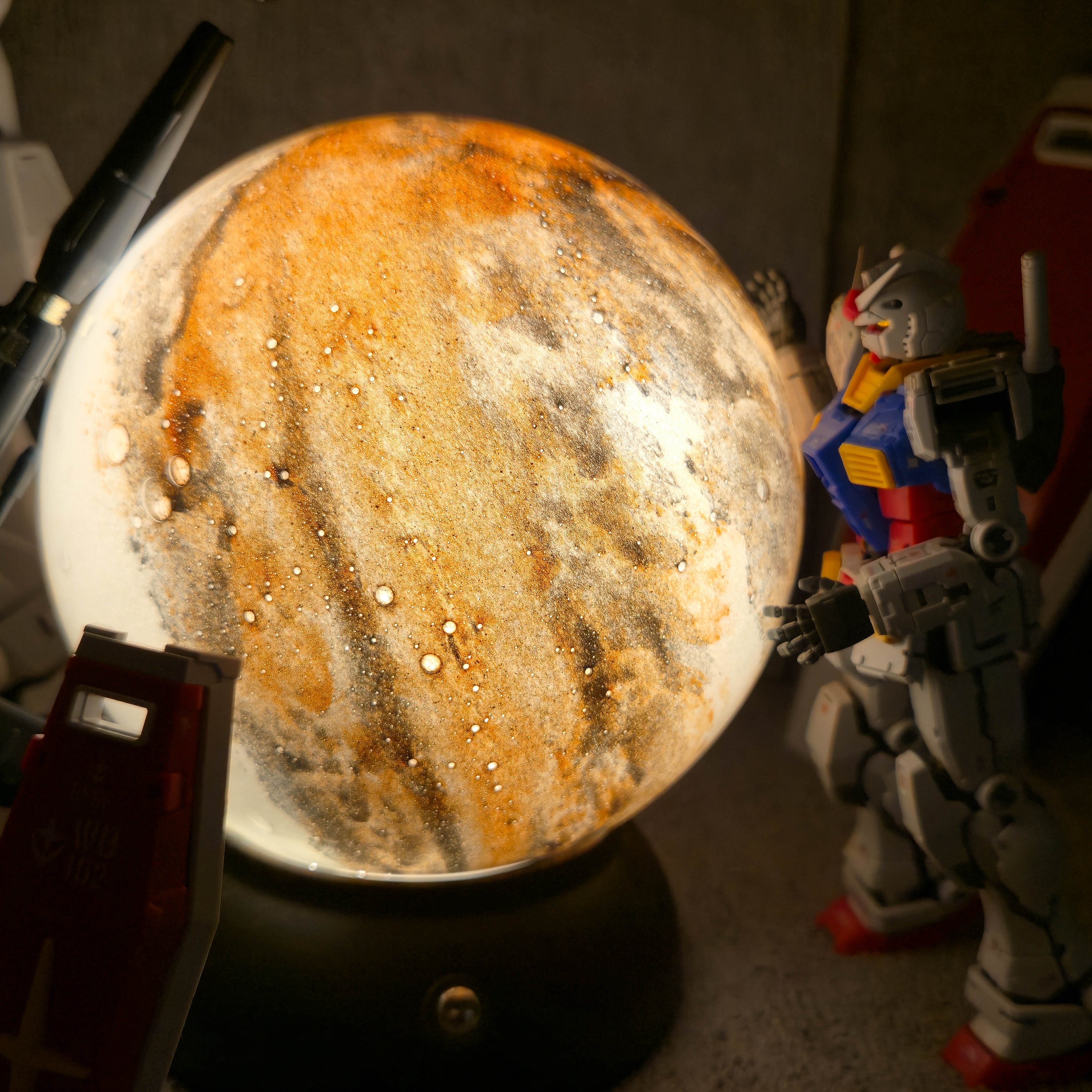 Saturn Aura Ambient Lamp