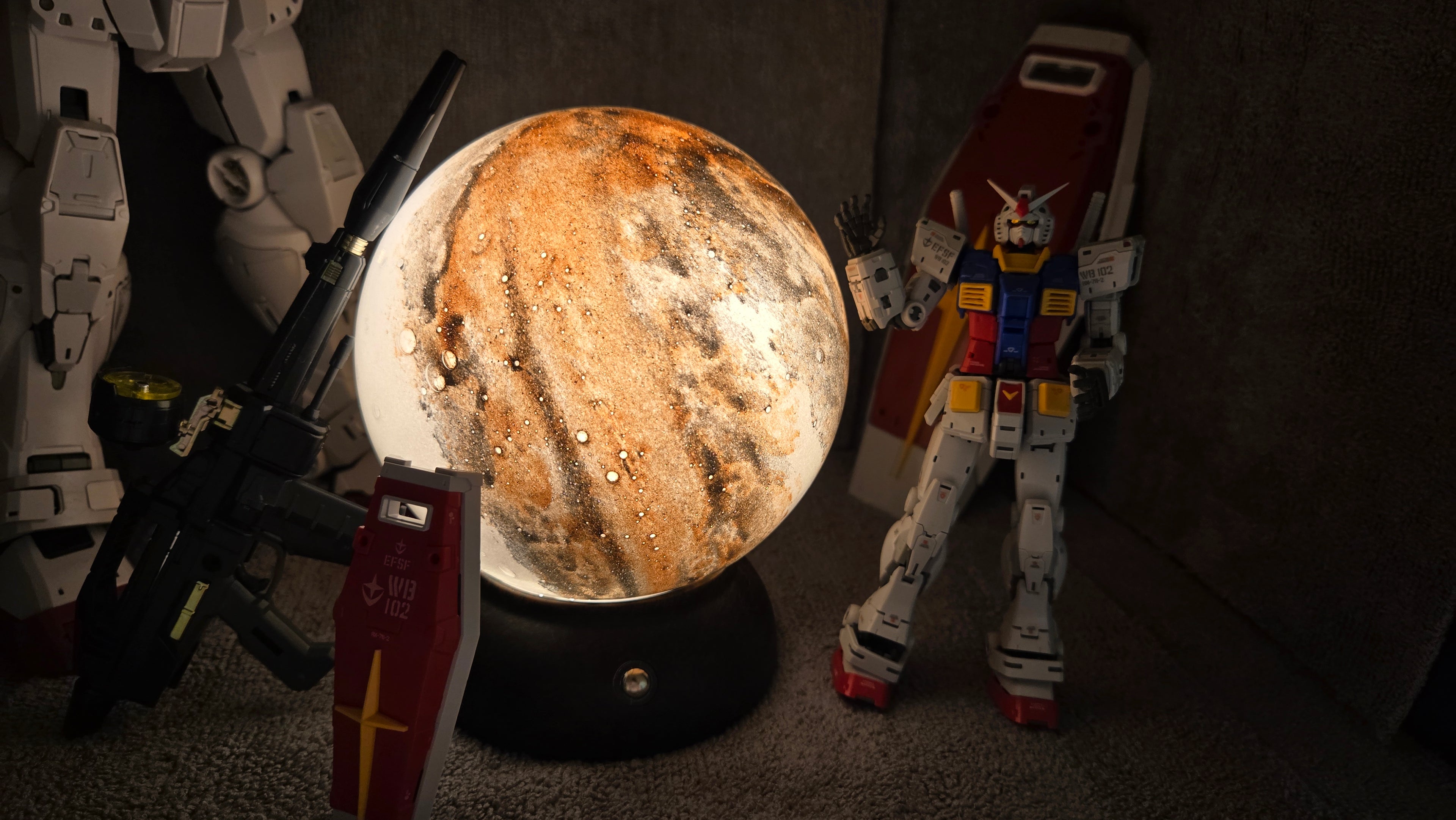 Saturn Aura Ambient Lamp